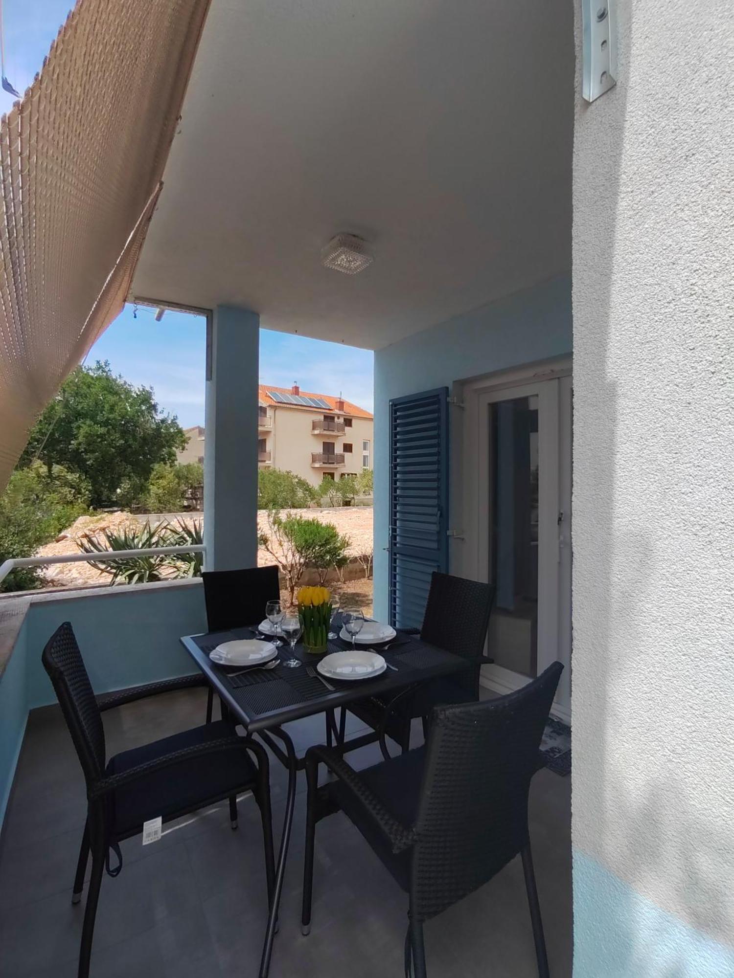 Apartamento Apartman Karmen Srima Exterior foto